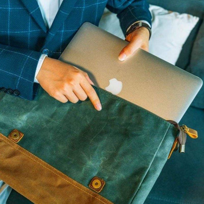 Męska Torba Listonoszka Na Laptopa Z Woskowanego Płótna