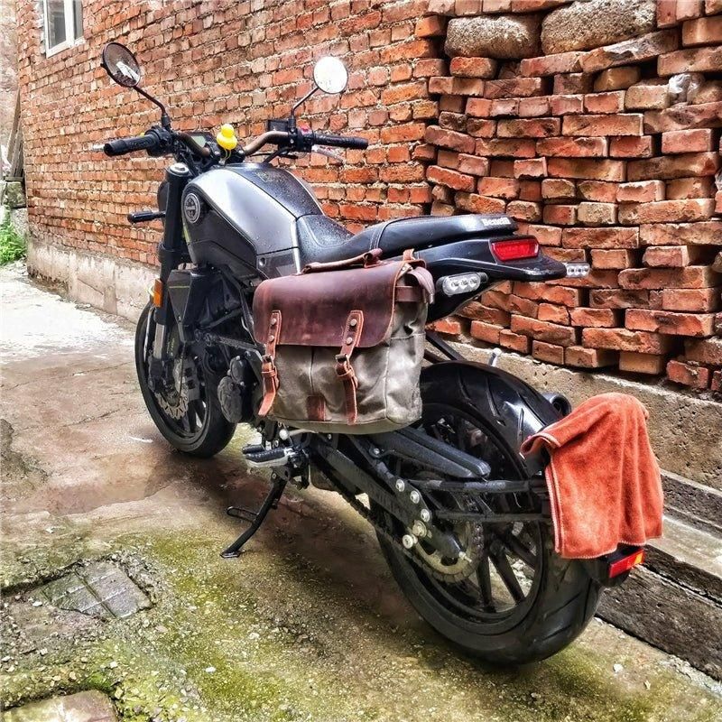 Teczka Na Laptopa Z Woskowanego Płótna. Torby Motocyklowe