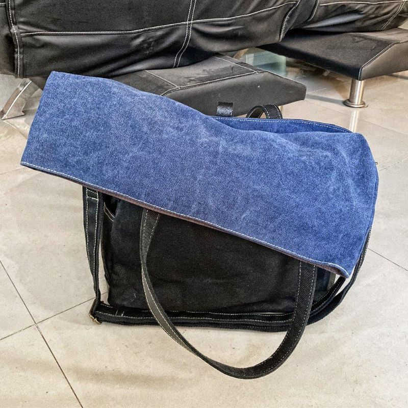 Zwijana Płócienna Torba Z Paskiem I Kieszenią Na Laptopa